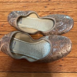 Stuart weitzman packable/foldable flats gold size 8.5